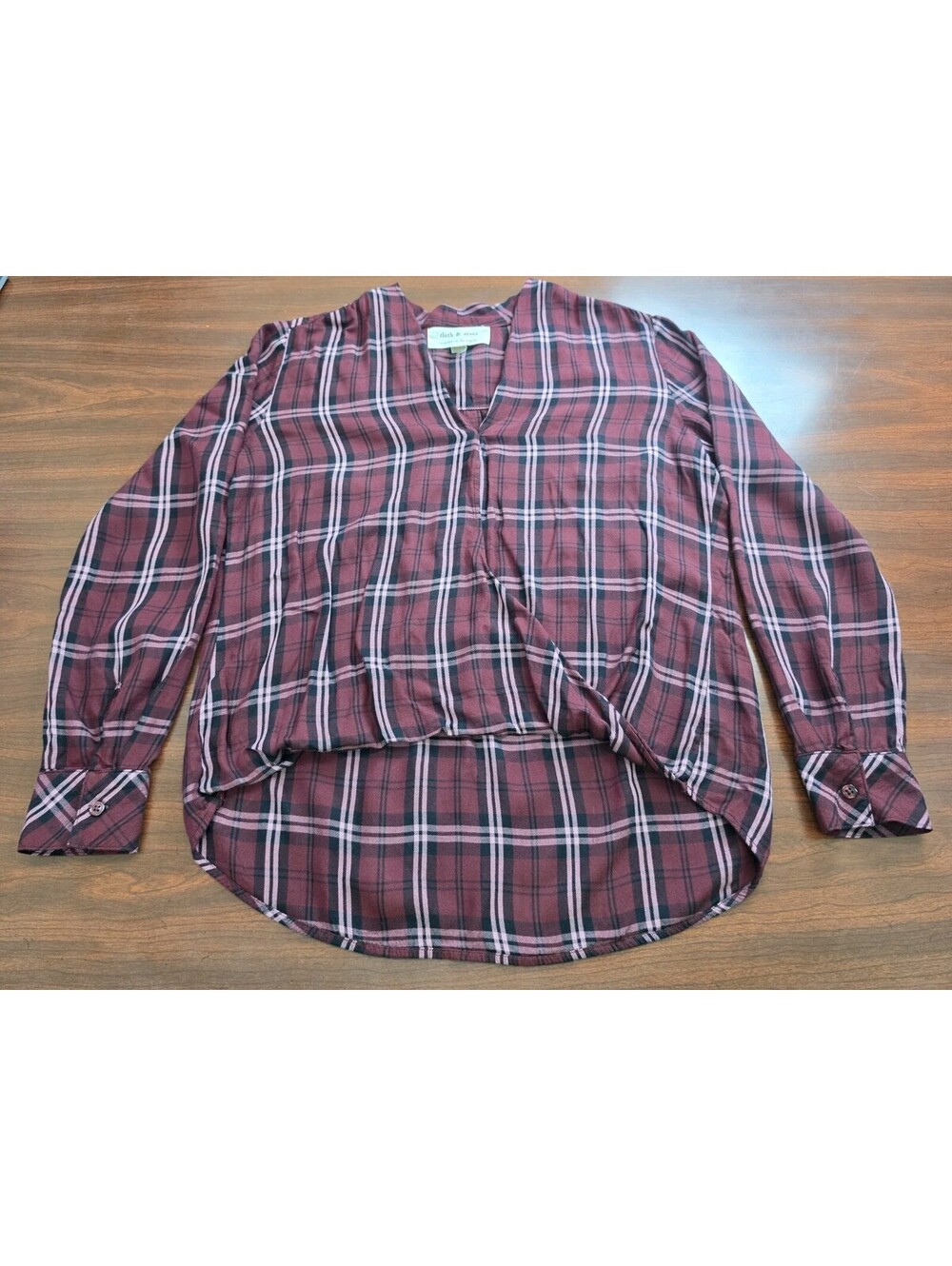 Cloth & Stone SZ Small Burgundy Plaid Long Sleeve Button Down Blouse Casual Top